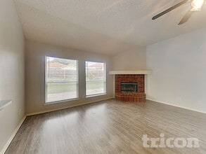 2316 Harvest Glen Ct in Fort Worth, TX - Building Photo - Building Photo