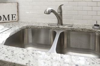 Crystal Grove Townhomes in Atlanta, GA - Foto de edificio - Interior Photo