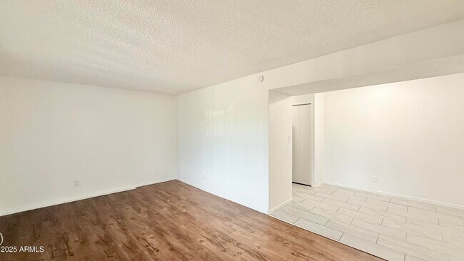 2415 W Hazelwood St-Unit -279 in Phoenix, AZ - Building Photo - Building Photo