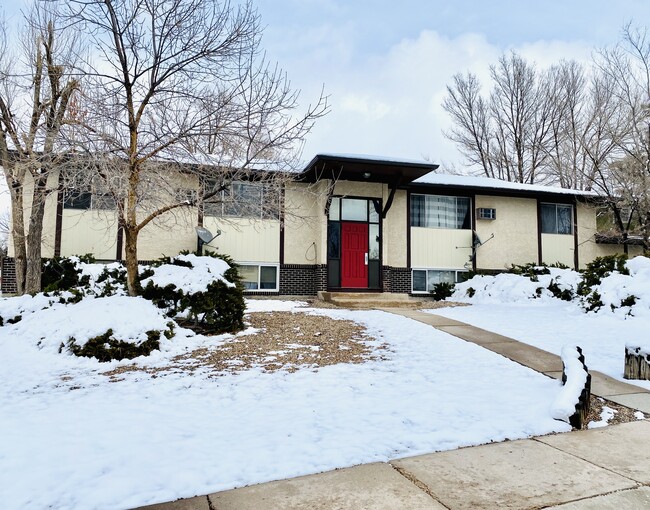 4710 Scenic Cir, Unit 3