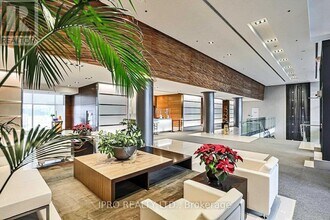 508-2885-2885 Bayview Ave in Toronto, ON - Building Photo - Building Photo