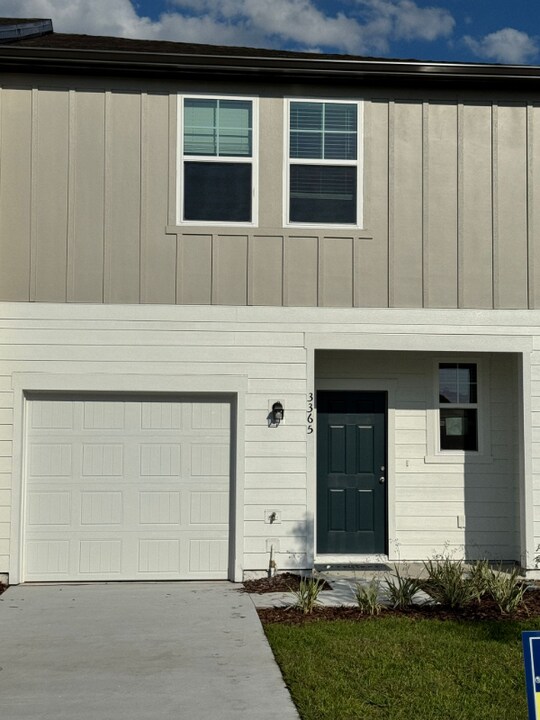3365 Vesara Dr in Davenport, FL - Building Photo