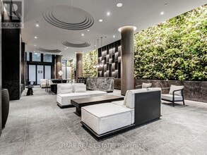 110 Broadway Ave in Toronto, ON - Building Photo - Building Photo