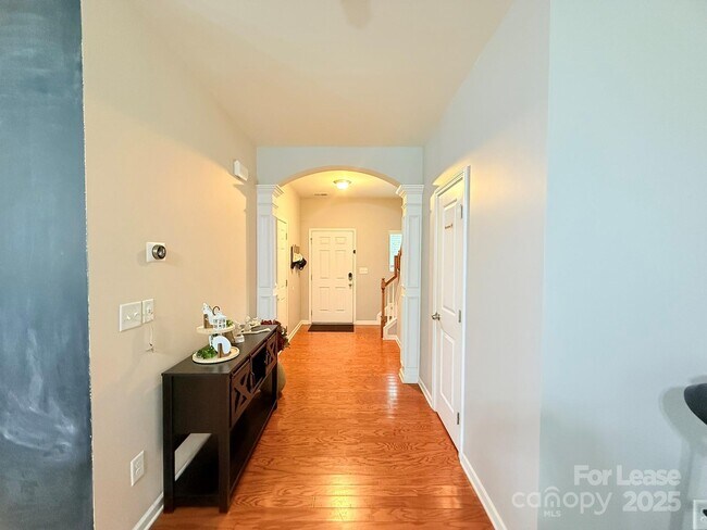 923 Rook Rd in Charlotte, NC - Building Photo - Building Photo