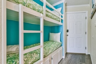 6102 Seawall Blvd in Galveston, TX - Foto de edificio - Building Photo