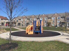 3135 Boxford Cres in Mississauga, ON - Building Photo