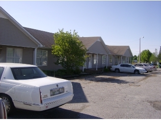 1625 Egg Hill in Alamo, TN - Foto de edificio