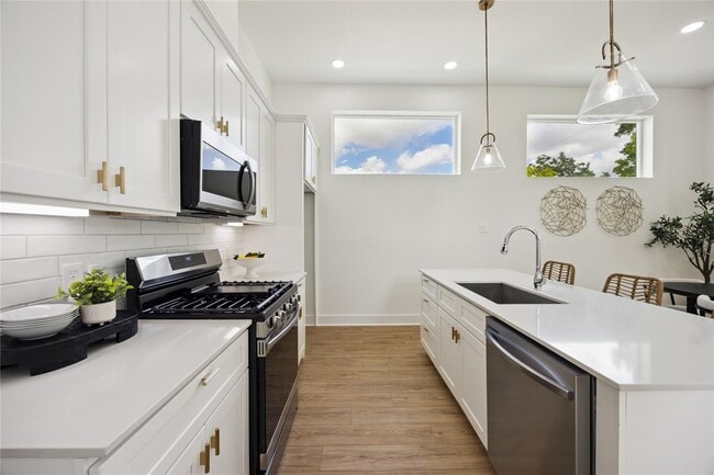 property at 835 Rachel St