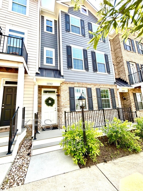 property at 1042 Old Trail Dr
