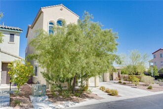 6632 Ditmars St in Las Vegas, NV - Building Photo - Building Photo