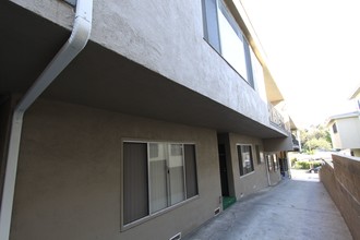 555 Hazel Apartments in Inglewood, CA - Building Photo - Building Photo