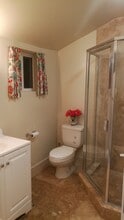 5346 Geyser Ave in Los Angeles, CA - Building Photo - Building Photo