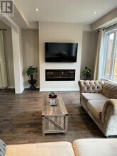 53 Pelican Ln in Hamilton, ON - Building Photo - Building Photo