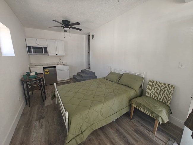 property at 306 W Lewis St