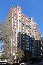 3000 N Sheridan in Chicago, IL - Foto de edificio - Building Photo