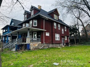 576 E 110th St in Cleveland, OH - Building Photo - Building Photo