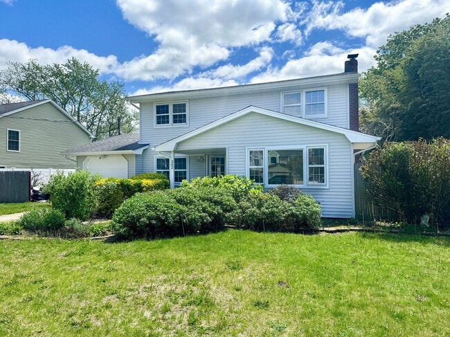 property at 342 Versa Pl