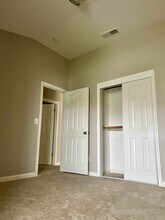 5412 Etherington Ct in Riverbank, CA - Building Photo - Building Photo