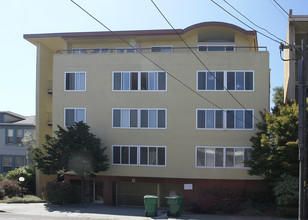 350 Hanover Ave in Oakland, CA - Building Photo - Building Photo