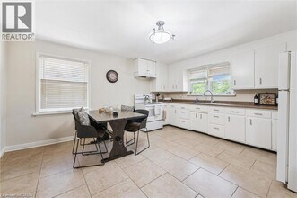 115 Marlborough Ave in Kitchener, ON - Building Photo - Building Photo