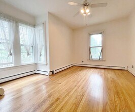 105 W Elm St, Unit 1 in New Haven, CT - Building Photo - Building Photo