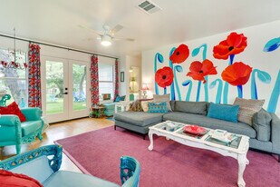 1208 E 3rd St in Georgetown, TX - Building Photo