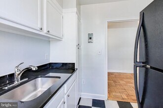 1722 N Quinn St in Arlington, VA - Building Photo - Building Photo