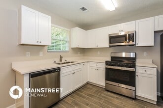 5929 Sara Ashley Ct in Lithonia, GA - Building Photo - Building Photo