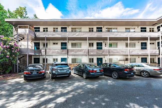 Westwinds Apartments