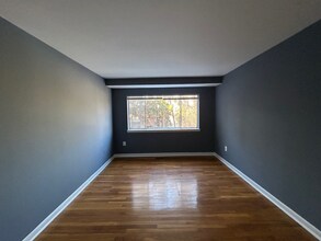 6099 Park Heights Ave in Baltimore, MD - Building Photo - Building Photo