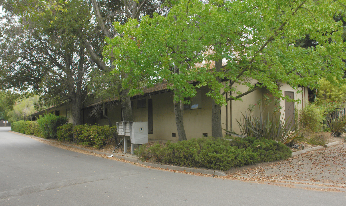 Brookside Glen in Saratoga, CA - Building Photo