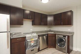 436 W Belden Ave in Chicago, IL - Building Photo - Building Photo