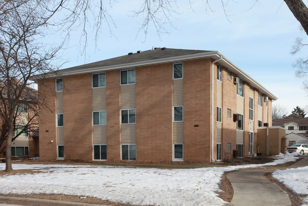 4168 Adair Ave N in Crystal, MN - Building Photo