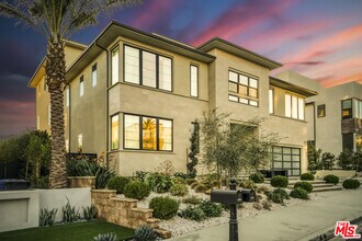 20312 Willoughby Ln in Los Angeles, CA - Building Photo - Building Photo