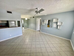 7070 Golf Colony Ct in Greenacres, FL - Building Photo - Building Photo