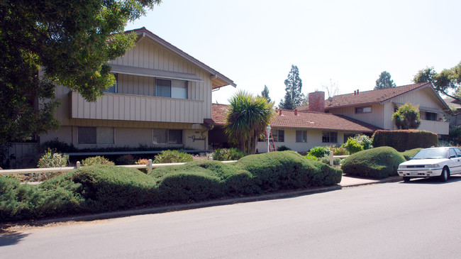 GreenBrier in Los Altos, CA - Foto de edificio - Building Photo