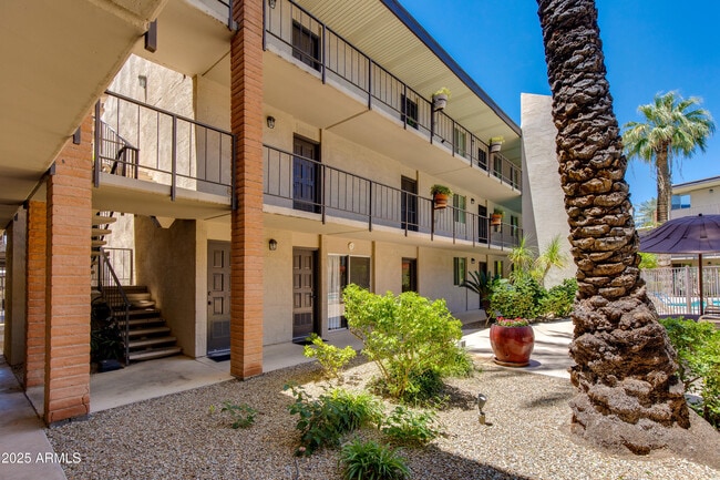 property at 4727 E Lafayette Blvd
