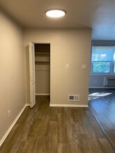 1615 Bonwood Rd in Wilmington, DE - Building Photo - Building Photo