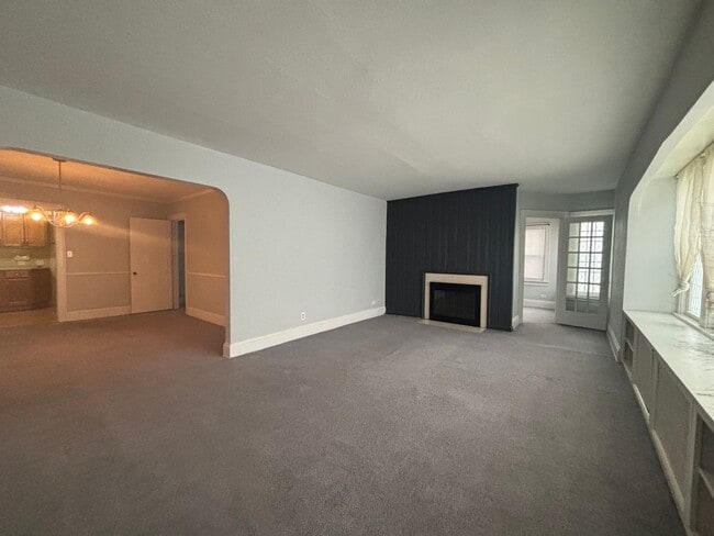 2921 Ludlow Rd in Cleveland, OH - Foto de edificio - Building Photo