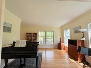 54 Sinawoy Rd in Greenwich, CT - Building Photo - Building Photo