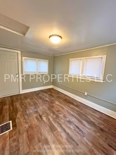 328 Lincoln Ave in Council Bluffs, IA - Building Photo - Building Photo