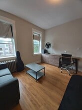 1412 Commonwealth Ave in Boston, MA - Foto de edificio - Building Photo