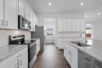 305 Barton Run Dr in Georgetown, TX - Building Photo - Building Photo