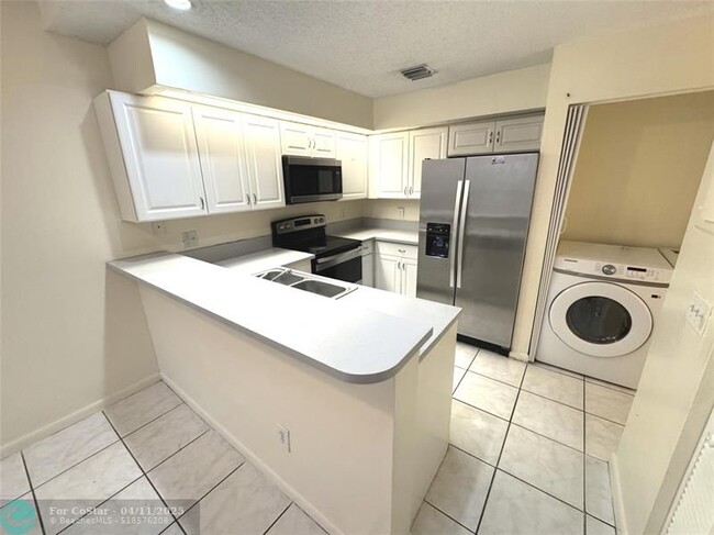 property at 1903 Players Pl