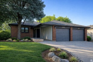 1817 E Hillcrest Ave in Salt Lake City, UT - Building Photo