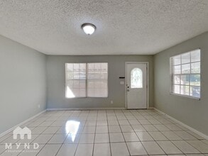 1033 Busac Ave in Jacksonville, FL - Foto de edificio - Building Photo