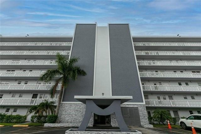 320 NE 12th Ave, Unit 703 in Hallandale Beach, FL - Building Photo