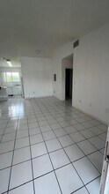 5810 W 18th Ln in Hialeah, FL - Building Photo - Building Photo