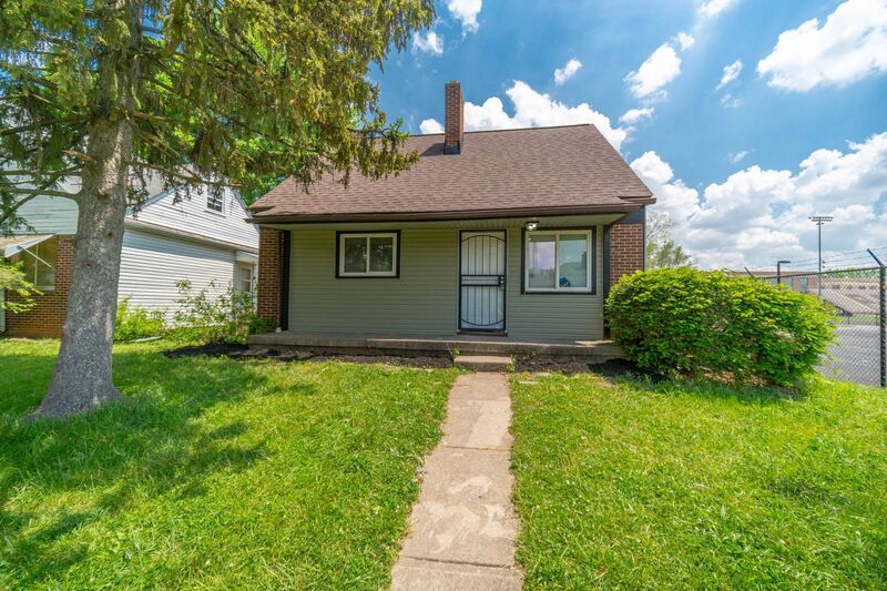 2200 Homestead Dr in Columbus, OH - Building Photo