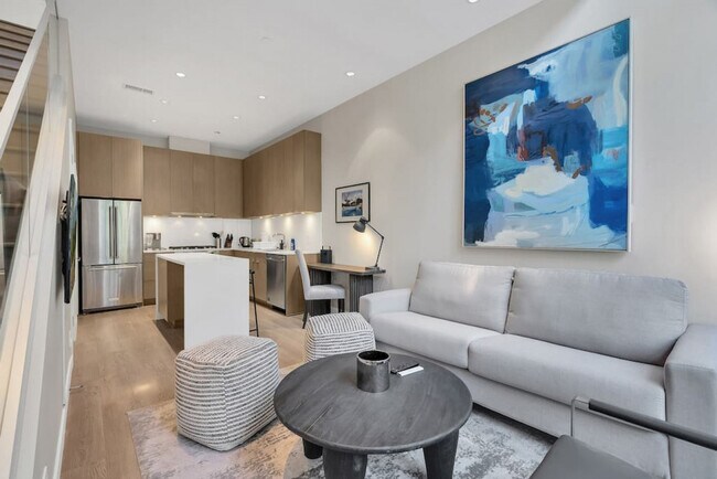 161 E 1st Ave in Vancouver, BC - Building Photo - Building Photo